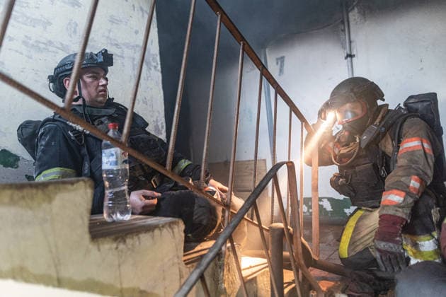 Firefighters respond after drone strike hits residential building in Druzhkivka DRUZHKIVKA, UKRAINE - JUNE 11: Ukrainian firefighters extinguish a fire, while under constant threat from drones, following a Russian drone strike on a residential building in Druzhkivka, Ukraine, on June 11, 2026. Diego Herrera Carcedo Anadolu Druzhkivka Ukraine. Editorial use only. Please get in touch for any other usage.  Copyright: x2026xAnadoluxDiegoxHerreraxCarcedox