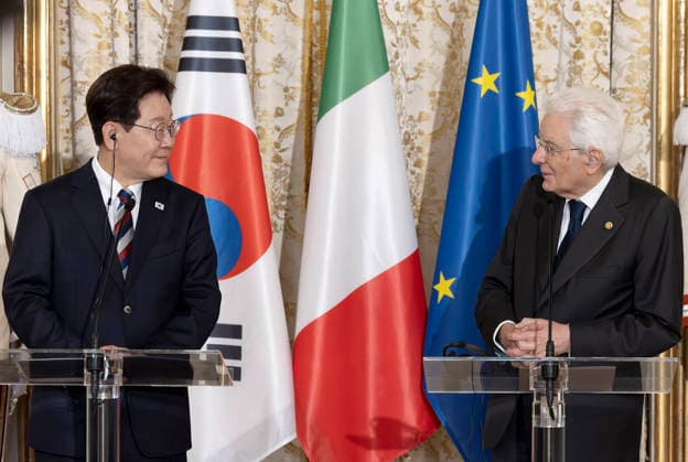 June 11, 2026, Rome, Rome, Italy: President Sergio Mattarella and President of the Republic of Korea Lee Jae Myung, during statements to the press, Rome, 11 06 2020 Rome Italy  - ZUMAa289 20260611_zia_a289_117 Copyright: xPaoloxGiandottix xAgfx
