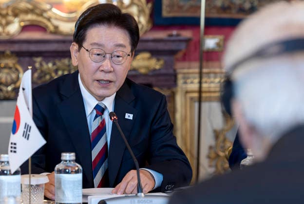 June 11, 2026, Rome, Rome, Italy: President Sergio Mattarella and President Lee Jae Myung of the Republic of Korea, during the talks, Rome, 11 06 2020 Rome Italy  - ZUMAa289 20260611_zia_a289_126 Copyright: xPaoloxGiandottix xAgfx