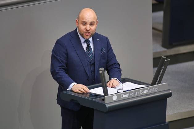 Berlin, Deutschland, 11.06.2026: Deutscher Bundestag: 83. Bundestagssitzung: Markus Frohnmaier, AfD *** Berlin, Germany, 11 06 2026 German Bundestag 83 Bundestag session Markus Frohnmaier, AfD Copyright: xdtsxNachrichtenagenturx dts_122639