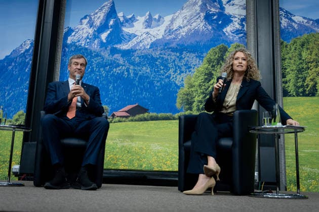 Talk 60 , Vertretung des Freistaates Bayern beim Bund Berlin, Talk 60 , Vertretung des Freistaates Bayern beim Bund, Melody Sucharewicz, Beraterin für politische Kommunikation und Strategie, Markus Söder, Ministerpräsident Bayern Berlin Berlin GER *** Talk 60 , Representation of the Free State of Bavaria to the Federal Government Berlin, Talk 60 , Representation of the Free State of Bavaria to the Federal Government, Melody Sucharewicz, Consultant for Political Communication and Strategy, Markus Söder, Minister President of Bavaria Berlin GER