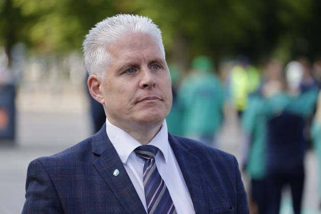 BKG Geschäftsführer Marc Schreiner, Deutschland, Berlin, Platz des 18. März am Brandenburger Tor, Krankenhausversorgung darf nicht kaputtgespart werden!Kundgebung der Berliner Krankenhäuser und von ver.di! *** BKG Managing Director Marc Schreiner, Germany, Berlin, Platz des 18 März am Brandenburger Tor, Hospital care must not be cut back Rally by Berlin hospitals and ver di
