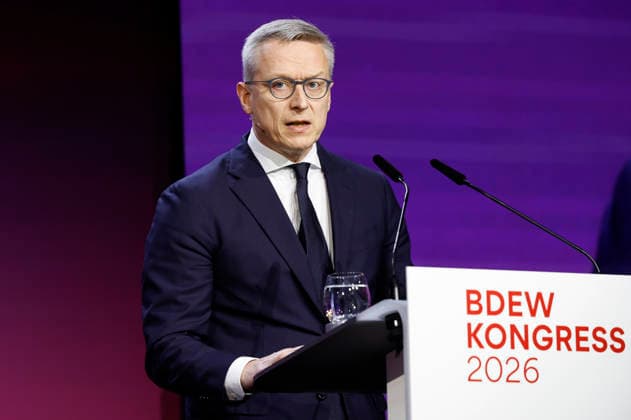 Karsten Wildberger beim BDEW Kongress 2026 in der Station . Berlin, 11.06.2026 *** Karsten Wildberger at the BDEW Congress 2026 in the Berlin Station, 11 06 2026 Foto:xR.xSchmiegeltx xFuturexImagex bdew_6623