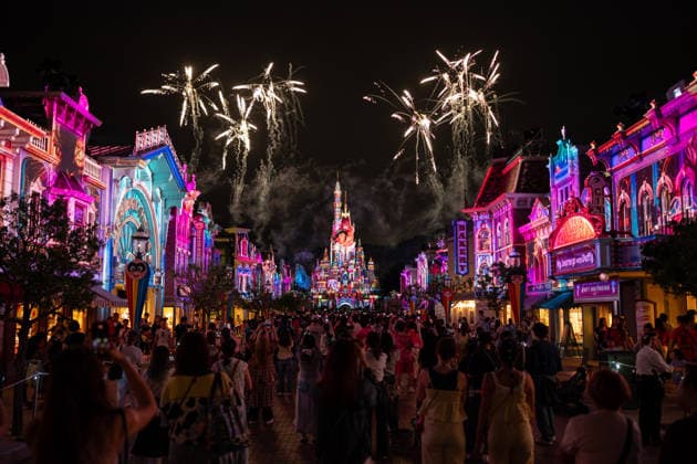 HONGKONG-DAILY DISNEYLAND Visitors viewing a Fireworks display at the magic castle at Hong Kong Disneyland in Hong Kong, June 11, 2026. NEXPHER Vernon Yuen HONG KONG