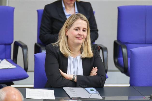 Berlin, Deutschland, 11.06.2026: Deutscher Bundestag: 83. Bundestagssitzung: Bundesministerin für Wohnen, Stadtentwicklung und Bauwesen Verena Hubertz (SPD) *** Berlin, Germany, 11 06 2026 German Bundestag 83 Bundestag session Federal Minister of Housing, Urban Development and Building Verena Hubertz SPD Copyright: xdtsxNachrichtenagenturx dts_122510