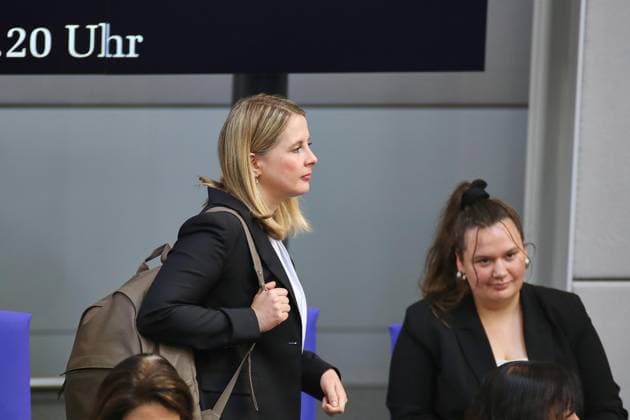 Berlin, Deutschland, 11.06.2026: Deutscher Bundestag: 83. Bundestagssitzung: Bundesministerin für Wohnen, Stadtentwicklung und Bauwesen Verena Hubertz (SPD) *** Berlin, Germany, 11 06 2026 German Bundestag 83 Bundestag session Federal Minister of Housing, Urban Development and Building Verena Hubertz SPD Copyright: xdtsxNachrichtenagenturx dts_122515