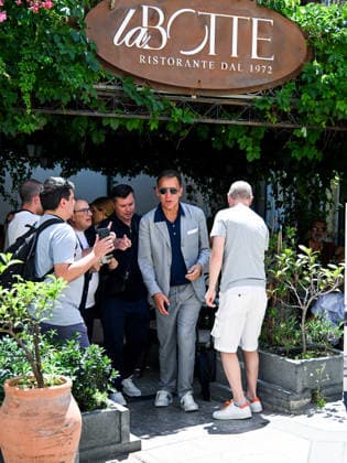 IPA85579312 - Taormina, 72nd Taormina Film Fest 2026 Day 2 Clive Owen™s photocall In the photo: Clive Owen  Copyright: xManuelexMangiarottix xDxAvanzo Mangiarottix 85579312
