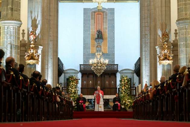 IPA85581541 - Spain, Vatican, June 11, 2026: Pope Leo XIV greets people during a meeting with bishops, priests, deacons, religious, seminarians, and pastoral workers in the Cathedral of Saint Anne in Las Palmas on the Canary Island of Gran Canaria, a place accustomed to the arrival of migrants,Photograph by VATICAN MEDIA Catholic Press Photo  Copyright: xVATICANxMEDIA CPPx xVATICANxMEDIA CPPx 85581541