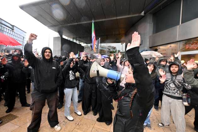 Antifa Protest Against Rassemblement National BRUSSELS, BELGIUM - JUNE 11: The anti-fascist movement Antifa is protesting against the visit of Jordan Bardella, the leader of France s Rassemblement National, who is coming to the Flemish Parliament at the invitation of Vlaams Belang.on June 11, 2026 in Brussels, Belgium, 11 06 2026 Brussels Belgium  Copyright: xBertxVanxDenxBrouckex