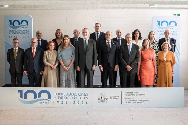 The King presides over the commemoration of the centenary of the Hydrographic Confederations Family photo during the commemoration of the centenary of the creation of the Hydrographic Confederations, at the Royal Collections Gallery, on June 11, 2026, in Madrid Spain This event pays tribute to the century of unified management of the Spanish river basins, a pioneering model of water administration and civil engineering fundamental for the countrys agricultural and environmental development 11 JUNE 2026 Diego Radamé Madrid Madrid Madrid Spain  Copyright: xDiegoxRadamÃ sx 7589472