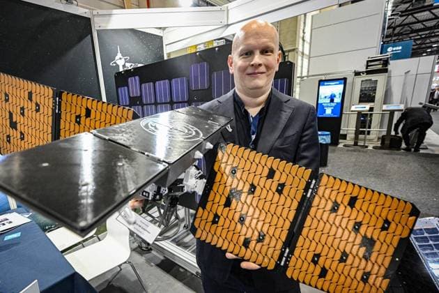 Internationale Luftfahrtausstellung ILA - Berliner Betriebe stellen aus ** NUR FÜR REDAKTIONELLE ZWECKE ** EDITORIAL USE ONLY **<p>Internationale Luftfahrtausstellung ILA - Berliner Betriebe stellen aus, Berlin Space Technology Vice President Jens Risselmann, fotografiert am 11.06.2026 in Berlin. Berlin Berlin Berlin Copyright: MaurizioxGambarini *** International Air Show ILA Berlin companies exhibit FOR EDITORIAL PURPOSES ONLY EDITORIAL USE ONLY p International Air Show ILA Berlin companies exhibit, Berlin Space Technology Vice President Jens Risselmann, photographed on 11 06 2026 in Berlin Berlin Berlin Berlin Berlin Copyright MaurizioxGambarini Copyright: MaurizioxGambarini doc868tb6woa6b14apchfdj ,EDITORIAL USE ONLY