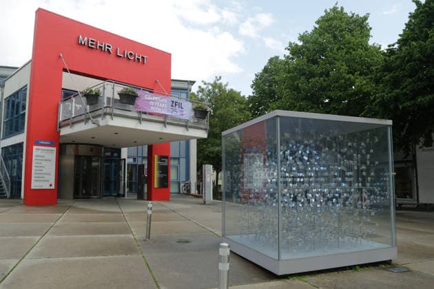 11.06.2026 Unna, NRW, Das Zrntrum für Internationale Lichtkunst Unna feiert 25jähriges Jubiläum. Mit der Ausstellung Light Dialogues präseniert das Zentrum eine Kooperation mit dem Schauwerk Sindelfingen. Dabei handelt es sich um eine private Stiftung aus Baden-Würtemberg die eine große Sammlung von Lichtkunstwerken besitzt. Die Ausstellung in Unna zeigt 19 Arbeiten von 11 Lichtkünstlern. Dauer 13. Juni 2026 bis 10. Januar 2027. *** 11 06 2026 Unna, NRW, The Center for International Light Art Unna celebrates its 25th anniversary With the exhibition Light Dialogues, the center presents a cooperation with the Schauwerk Sindelfingen This is a private foundation from Baden Würtemberg that owns a large collection of light art works The