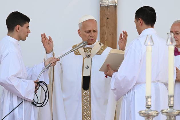 Pope Leo XIV presides the multitudinous Holy Mass in Las Palmas de Gran Canaria Pope Leo XIV during the celebration of the multitudinous Holy Mass, on June 11, 2026, in Las Palmas de Gran Canaria, Canary Islands Spain This Eucharist marks the first time that a pontiff officially visits the Canary Islands archipelago and brings together more than 46,000 accredited faithful at the Gran Canaria Stadium as the great central act of his apostolic journey 11 JUNE 2026 POPE CANARIAS MASS STADIUM Eros Santana Las Palmas de Gran Canari Cana Las Palmas de Gran Canari Cana Espana  Copyright: xErosxSantanax xACFIx 7589823