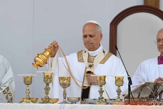 Pope Leo XIV presides the multitudinous Holy Mass in Las Palmas de Gran Canaria Pope Leo XIV during the celebration of the multitudinous Holy Mass, on June 11, 2026, in Las Palmas de Gran Canaria, Canary Islands Spain This Eucharist marks the first time that a pontiff officially visits the Canary Islands archipelago and brings together more than 46,000 accredited faithful at the Gran Canaria Stadium as the great central act of his apostolic journey 11 JUNE 2026 POPE CANARIAS MASS STADIUM Eros Santana Las Palmas de Gran Canari Cana Las Palmas de Gran Canari Cana Espana  Copyright: xErosxSantanax xACFIx 7589945