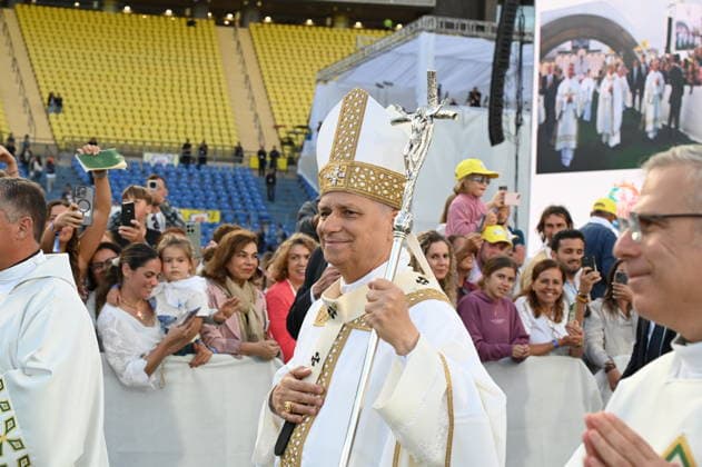 Pope Leo XIV presides the multitudinous Holy Mass in Las Palmas de Gran Canaria Pope Leo XIV during the celebration of the multitudinous Holy Mass, on June 11, 2026, in Las Palmas de Gran Canaria, Canary Islands Spain This Eucharist marks the first time that a pontiff officially visits the Canary Islands archipelago and brings together more than 46,000 accredited faithful at the Gran Canaria Stadium as the great central act of his apostolic journey 11 JUNE 2026 POPE CANARIAS MASS STADIUM Eros Santana Las Palmas de Gran Canari Cana Las Palmas de Gran Canari Cana Espana  Copyright: xErosxSantanax xACFIx 7589947