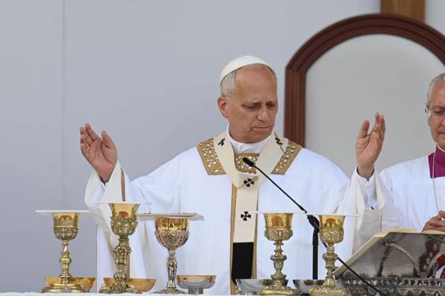 Pope Leo XIV presides the multitudinous Holy Mass in Las Palmas de Gran Canaria Pope Leo XIV during the celebration of the multitudinous Holy Mass, on June 11, 2026, in Las Palmas de Gran Canaria, Canary Islands Spain This Eucharist marks the first time that a pontiff officially visits the Canary Islands archipelago and brings together more than 46,000 accredited faithful at the Gran Canaria Stadium as the great central act of his apostolic journey 11 JUNE 2026 POPE CANARIAS MASS STADIUM Eros Santana Las Palmas de Gran Canari Cana Las Palmas de Gran Canari Cana Espana  Copyright: xErosxSantanax xACFIx 7589941