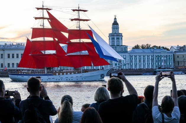 RUSSIA, ST PETERSBURG - JUNE 11, 2026: The Rossiya Russia brig sails on the Neva River during a rehearsal of the Scarlet Sails festival, an annual celebration for secondary school graduates. This year, the annual festival will be held on 27-28 June St Petersburg Russia  - ZUMAt113 20260611_zaa_t113_376 Copyright: xAlexanderxDemianchukx