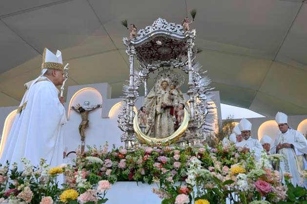 SPAIN - POPE LEO XIV LEADS A FOLY MASS AT THE GRAN CANARIA STAFIUM IN LAS PALMAS IN THE CANRY ISLAND OD GRAND CANARIA - 2026 6 11 Spain, Vatican, 2026 6 11 Pope Leo XIV leads a Holy mass at the Gran Canaria Stadium in Las Palmas on the Canary Island of Gran Canaria EDITORIAL USE ONLY - NO BOOKS Copyright: xVATICANxMEDIA CPPx