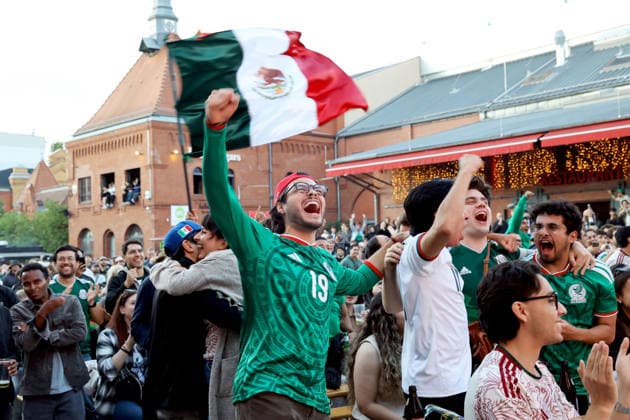 11.06.2026, Berlin - Deutschland. Fußball-WM der Männer, Eröffnungsspiel Mexiko gegen Südafrika, Kulturbrauerei im Prenzlauer Berg *** 11 06 2026, Berlin Germany Mens World Cup, opening match Mexico vs. South Africa, Kulturbrauerei in Prenzlauer Berg