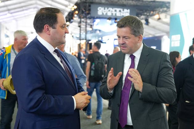 Internationale Luft- und Raumfahrtmesse ILA 2026 Nathanael Liminski und Sven Schulze (Ministerpraesident von Sachsen-Anhalt) gemeinsam bei der Luft-und Raumfahrtmesse ILA 2026 auf dem EXPO Gelaender der Messe Berlin, 11.06.2026 Berlin Berlin Deutschland *** International Aerospace Exhibition ILA 2026 Nathanael Liminski and Sven Schulze State Premier of Saxony-Anhalt together at the International Aerospace Exhibition ILA 2026 at the EXPO grounds of Messe Berlin, 11 06 2026 Berlin Berlin Germany