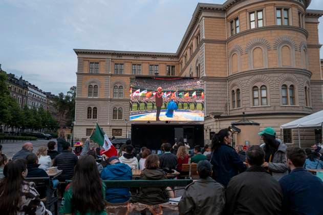 June 11, 2026, Stockholm, Stockholm, Sweden: Football fans gather in central Stockholm, Sweden, on June 11, 2026, to watch the opening match of the 2026 FIFA World Cup between Mexico and South Africa. The public viewing event attracted members of the Mexican community and football supporters who came together to celebrate the start of the tournament. Stockholm Sweden  - ZUMAa136 20260611_zap_a136_003 Copyright: xJoelxLindhex