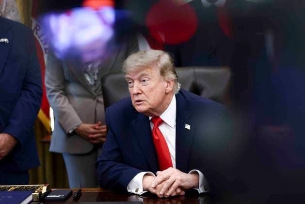 June 11, 2026, Washington, District Of Columbia, USA: US President Donald Trump responds to a question from the news media after signing a proclamation about restoring commercial fishing access to areas of the Pacific in the Oval Office of the White House in Washington, DC, USA, 11 June 2026 Washington USA  - ZUMAs152 20260611_faa_s152_034 Copyright: xShawnxThewx-xPoolxviaxCNPx