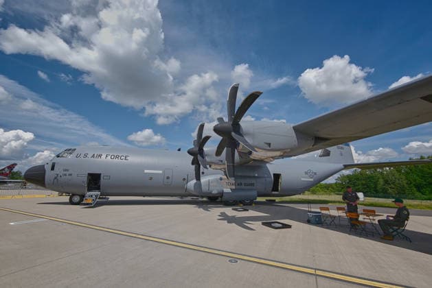 Lockheed Martin C-130J-30 Hercules US Air Force 16-5851 - ILA 2026 Internationale Luft- und Raumfahrtausstellung 2026 auf dem Flughafen Berlin Brandenburg (BER) Willy Brandt am 11.06.2026. ILA 2026 *** Lockheed Martin C 130J 30 Hercules US Air Force 16 5851 ILA 2026 International Air and Space Exhibition 2026 at Berlin Brandenburg Airport BER Willy Brandt on 11 06 2026 ILA 2026