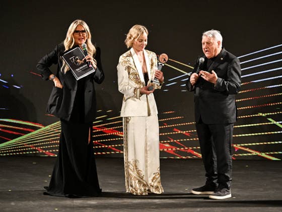 IPA85589125 - Taormina, 72nd Taormina Film Fest 2026 Night 2, Awards Ceremony Pictured: Tiziana Rocca, Abbie Cornish, Gerardo Sacco  Copyright: xMaurizioxD avanzox xDxAvanzo Mangiarottix 85589125