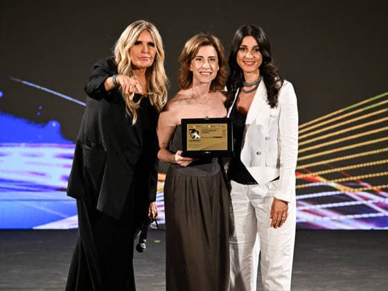 IPA85589152 - Taormina, 72nd Taormina Film Fest 2026 Night 2, Awards Ceremony Pictured: Tiziana Rocca, Fernanda Torres, Donatella Finocchiaro  Copyright: xMaurizioxD avanzox xDxAvanzo Mangiarottix 85589152