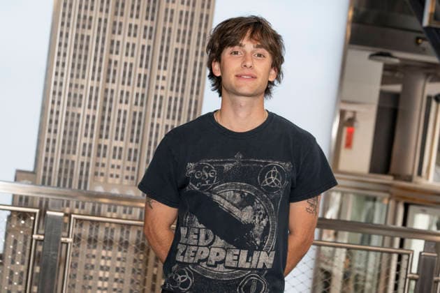 June 11, 2026, New York, New York, USA: JOHNNY ORLANDO visits the Empire State Building in New York to celebrate the release of his new album, Songs for Young Lovers. 11 June 2026 New York USA  - ZUMAa265 20260611_zep_a265_003 Copyright: xEricxAcquayex