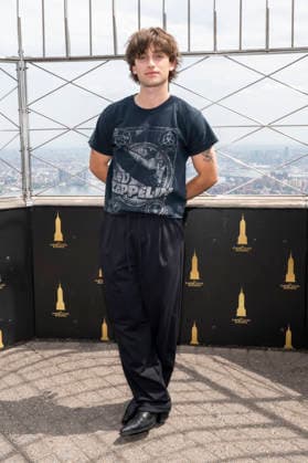 June 11, 2026, New York, New York, USA: JOHNNY ORLANDO visits the Empire State Building in New York to celebrate the release of his new album, Songs for Young Lovers. 11 June 2026 New York USA - ZUMAa265 20260611_zep_a265_019 Copyright: xEricxAcquayex