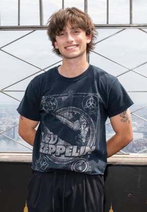 June 11, 2026, New York, New York, USA: JOHNNY ORLANDO visits the Empire State Building in New York to celebrate the release of his new album, Songs for Young Lovers. 11 June 2026 New York USA - ZUMAa265 20260611_zep_a265_020 Copyright: xEricxAcquayex