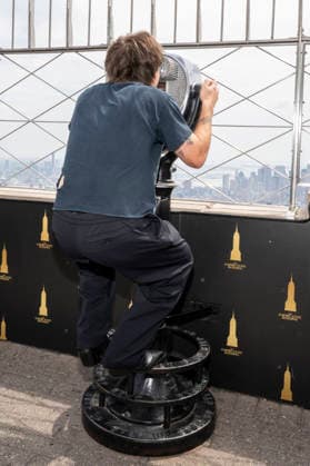 June 11, 2026, New York, New York, USA: JOHNNY ORLANDO visits the Empire State Building in New York to celebrate the release of his new album, Songs for Young Lovers. 11 June 2026 New York USA - ZUMAa265 20260611_zep_a265_031 Copyright: xEricxAcquayex