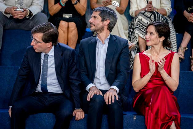 Gala commemorating the 75th Anniversary of the Planeta Prize in Madrid The Mayor of Madrid, José Luis Martínez Almeida, the Minister of Culture, Ernest Urtasun and the President of the Community of Madrid, Isabel Díaz Ayuso during the institutional ceremony of the 75th Anniversary of the Planeta Prize, at the Palacio de Cibeles, on June 11, 2026, in Madrid Spain This literary event, chaired by publisher José Creuheras, reviews the history of the award and of Grupo Planeta, created in 1949, and its role in the promotion of literature in Spanish During the gala, tribute is paid to the winners of the award and to the works that have marked the history of the contest A Pé MADRID Espana MADRID Espana Espana Espana  Copyright: xA.xPÃ rezxMecax 7590713