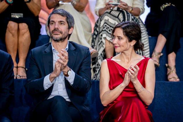 Gala commemorating the 75th Anniversary of the Planeta Prize in Madrid The Minister of Culture, Ernest Urtasun and the president of the Community of Madrid, Isabel Díaz Ayuso during the institutional act of the 75th Anniversary of the Planeta Prize, at the Palacio de Cibeles, on June 11, 2026, in Madrid Spain This literary event, under the presidency of publisher José Creuheras, reviews the history of the award and of Grupo Planeta, created in 1949, and its role in the promotion of literature in Spanish. During the gala, tribute is paid to the winners of the award and to the works that have marked the history of the event A Pé MADRID Espana MADRID Espana Espana Espana Espana  Copyright: xA.xPÃ rezxMecax 7590716