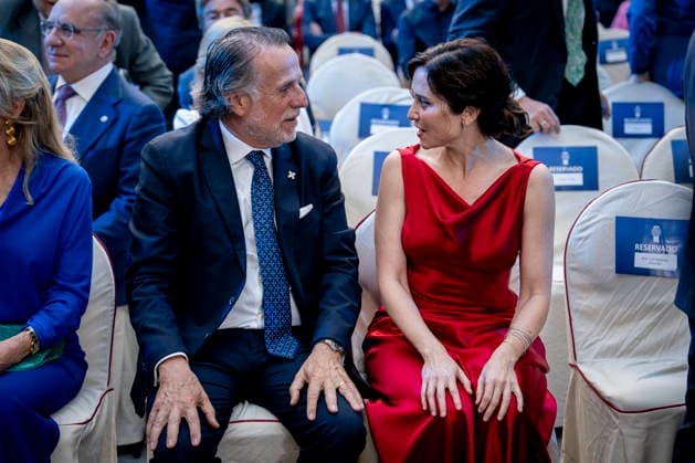 Gala commemorating the 75th Anniversary of the Planeta Prize in Madrid The president of the Atresmedia group, José Creuheras and the president of the Community of Madrid, Isabel Díaz Ayuso during the institutional act of the 75th Anniversary of the Planeta Prize, at the Palacio de Cibeles, on June 11, 2026, in Madrid Spain This literary event, under the presidency of publisher José Creuheras, reviews the history of the award and of Grupo Planeta, created in 1949, and its role in the promotion of literature in Spanish. During the gala, tribute is paid to the winners of the award and to the works that have marked the history of the event A Pé MADRID Espana MADRID Espana Espana Espana Espana  Copyright: xA.xPÃ rezxMecax 7590730