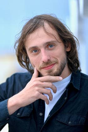 40th Cabourg Film Festival Day 2 FC Andranic Manet attends the L’Écologie des sentiments photocall during Day Two of the 40th Cabourg Film Festival on June 11, 2026 in Cabourg, France. Photo by Franck Castel ABACAPRESS.COM Cabourg  Copyright: xCastelxFranck ABACAx