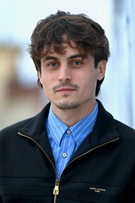 40th Cabourg Film Festival Day 2 FC Julien De Saint-Jean attends the Short Film Juryphotocall during Day Two of the 40th Cabourg Film Festival on June 11, 2026 in Cabourg, France. Photo by Franck Castel ABACAPRESS.COM Cabourg  Copyright: xCastelxFranck ABACAx