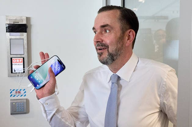 - Wien 11.06.2026 - Wahl ORF-Generaldirektor - Heute fand im ORF-Zentrum die vorgezogene Wahl des neuen Generaldirektors durch den ORF-Stiftungsrat statt. 9 Kandidatinnen waren zum heutigen Heraing vor dem Stiftungsrat geladen. PHOTO: Ex-APA-CEO Clemens Pig schaute kurz nach seinem Hearing in der Medienlounge vorbei Ich wollte nur vorbeischaun und verschwand wieder. Vienna (AUSTRIA) - Election of the ORF Director-General – Today, the ORF Foundation Board held an early election for the new Director-General at the ORF Centre. Österreichischer Rundfunk, öffentlich rechtlicher, Staatsfunk, Generaldirektorin, Wahl, ORF, TV, Radio, Stiftungsrat, Generaldirektor, ORF Wahl Generaldirektor *** Vienna 11 06 2026 Election of the ORF Dire 