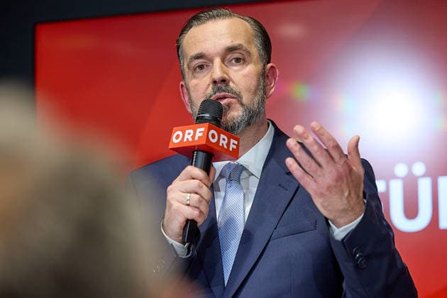 - Wien 12.06.2026 - Wahl ORF-Generaldirektor - Heute fand im ORF-Zentrum die vorgezogene Wahl des neuen Generaldirektors durch den ORF-Stiftungsrat statt. 9 Kandidatinnen waren zum heutigen Heraing vor dem Stiftungsrat geladen. Nach über 15 Stunden an Hearings der 9 KandidatInnen und der anschliessenden Wahl im Stiftungsrat wurde der die neue Generaldirektorin den Medien im Rahmen einer PK vorgestellt. PHOTO: der neue ORF-Generaldirektor Clemens Pig ehemaliger CEO der APA. Vienna (AUSTRIA) - Election of the ORF Director-General – Today, the ORF Foundation Board held an early election for the new Director-General at the ORF Centre. Österreichischer Rundfunk, öffentlich rechtlicher, Staatsfunk, Generaldirektorin, Wahl, ORF, TV, Radio 