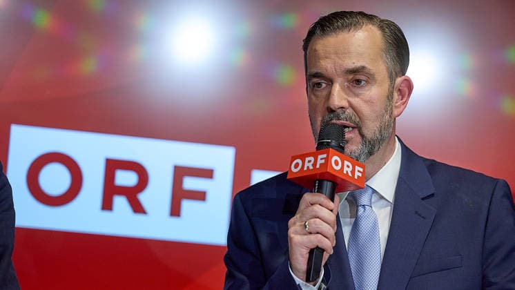 - Wien 12.06.2026 - Wahl ORF-Generaldirektor - Heute fand im ORF-Zentrum die vorgezogene Wahl des neuen Generaldirektors durch den ORF-Stiftungsrat statt. 9 Kandidatinnen waren zum heutigen Heraing vor dem Stiftungsrat geladen. Nach über 15 Stunden an Hearings der 9 KandidatInnen und der anschliessenden Wahl im Stiftungsrat wurde der die neue Generaldirektorin den Medien im Rahmen einer PK vorgestellt. PHOTO: der neue ORF-Generaldirektor Clemens Pig ehemaliger CEO der APA. Vienna (AUSTRIA) - Election of the ORF Director-General – Today, the ORF Foundation Board held an early election for the new Director-General at the ORF Centre. Österreichischer Rundfunk, öffentlich rechtlicher, Staatsfunk, Generaldirektorin, Wahl, ORF, TV, Radio 