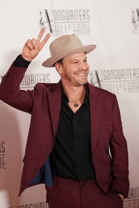 Gavin Degraw at arrivals for 2026 Songwriters Hall of Fame, New York Marriott Marquis Hotel, New York, NY, June 11, 2026. Photo By: Kristin Callahan Everett Collection 2026 Songwriters Hall of Fame PUBLICATIONXNOTxINxCANxCHNxFRAxITAxJPNxNORxPOLxRUSxESPxUKxUSA
