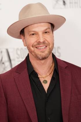 Gavin Degraw at arrivals for 2026 Songwriters Hall of Fame, New York Marriott Marquis Hotel, New York, NY, June 11, 2026. Photo By: Kristin Callahan Everett Collection 2026 Songwriters Hall of Fame PUBLICATIONXNOTxINxCANxCHNxFRAxITAxJPNxNORxPOLxRUSxESPxUKxUSA