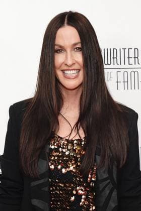 Alanis Morissette at arrivals for 2026 Songwriters Hall of Fame, New York Marriott Marquis Hotel, New York, NY, June 11, 2026. Photo By: Kristin Callahan Everett Collection 2026 Songwriters Hall of Fame PUBLICATIONXNOTxINxCANxCHNxFRAxITAxJPNxNORxPOLxRUSxESPxUKxUSA