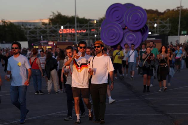 Primavera Sound Porto festival day 1 in Porto - 11 Jun 2026 Festival goers seen on the first day of the Primavera Sound Porto festival. Porto Portugal Copyright: xRitaxFrancax xSOPAxImagesx RF_PRIMAVERASOUND_DAY1__26