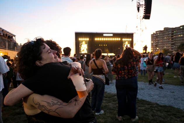 June 11, 2026, Porto, Portugal: Friends hug each other while watching the concerts on the first day of the Primavera Sound Porto festival. Porto Portugal  - ZUMAs197 20260611_aaa_s197_103 Copyright: xRitaxFrancax