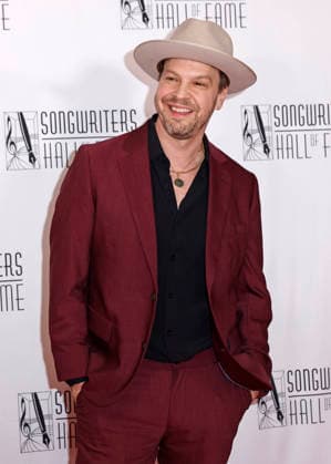 Singer-songwriter Gavin DeGraw arrives on the red carpet at the 2026 Songwriters Hall of Fame Induction and Awards Gala at the New York Marriott Marquis on Thursday, June 11, 2026 in New York City.  NYP202606112029 PETERxFOLEY