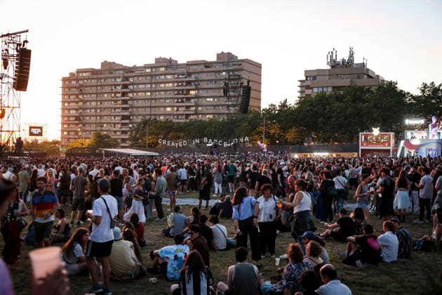 June 11, 2026, Porto, Portugal: Festival goers watch the concerts on the first day of the Primavera Sound Porto festival. Porto Portugal - ZUMAs197 20260611_aaa_s197_140 Copyright: xRitaxFrancax