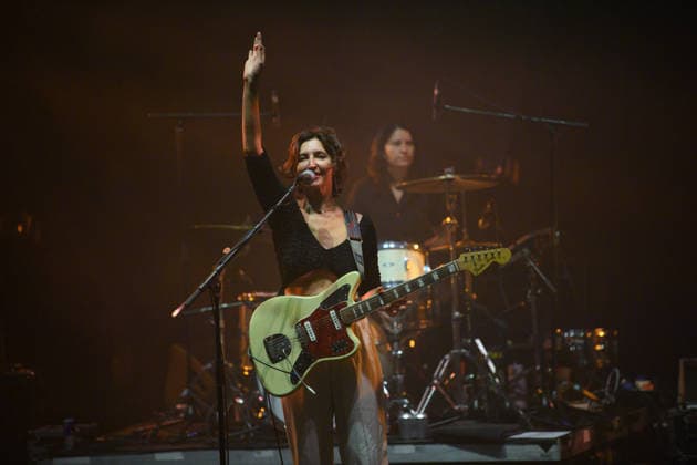 Warpaint Perform at Meltdown Festival 2026, Royal Festival Hall, London, UK - 11 June 2026 Lead singer guitarist Emily Kokal of American indie rock band Warpaint performs at The Meltdown Festival at Royal Festival Hall in London, England, UK on Thursday 11 June 2026., Credit:Justin Ng Avalon UK, England, London, Royal Festival Hall  Copyright: xJustinxNgx xAvalonx 1109570346