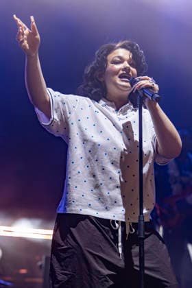 Lola Young performs at Manchester Apollo Lola Young performs at Manchester Apollo, Manchester, England, 11th June 2026, Credit:Mike Gray MIKE GRAY - B4227 Avalon  Copyright: xMikexGrayx xMIKExGRAYx-xB4227x xAvalonx 1109565559